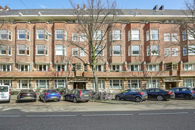 iQ Makelaars AMSTERDAM, Parnassusweg