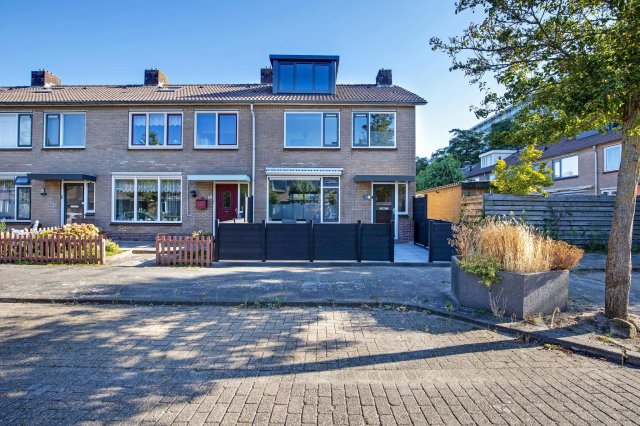 iQ Makelaars PURMEREND, Lyrastraat