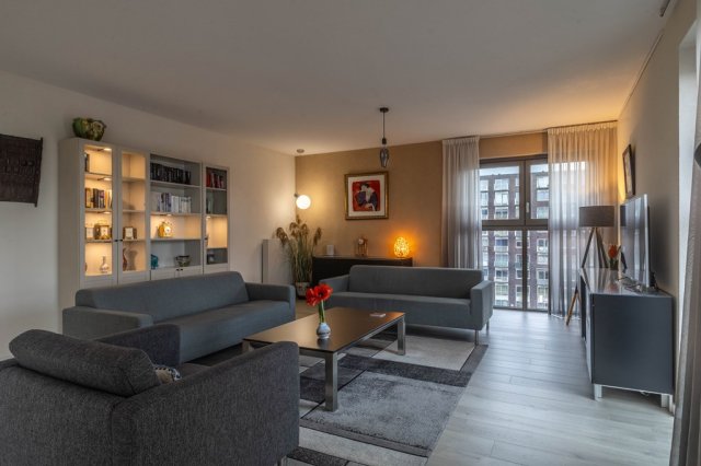 iQ Makelaars Zaandam, Teakhout